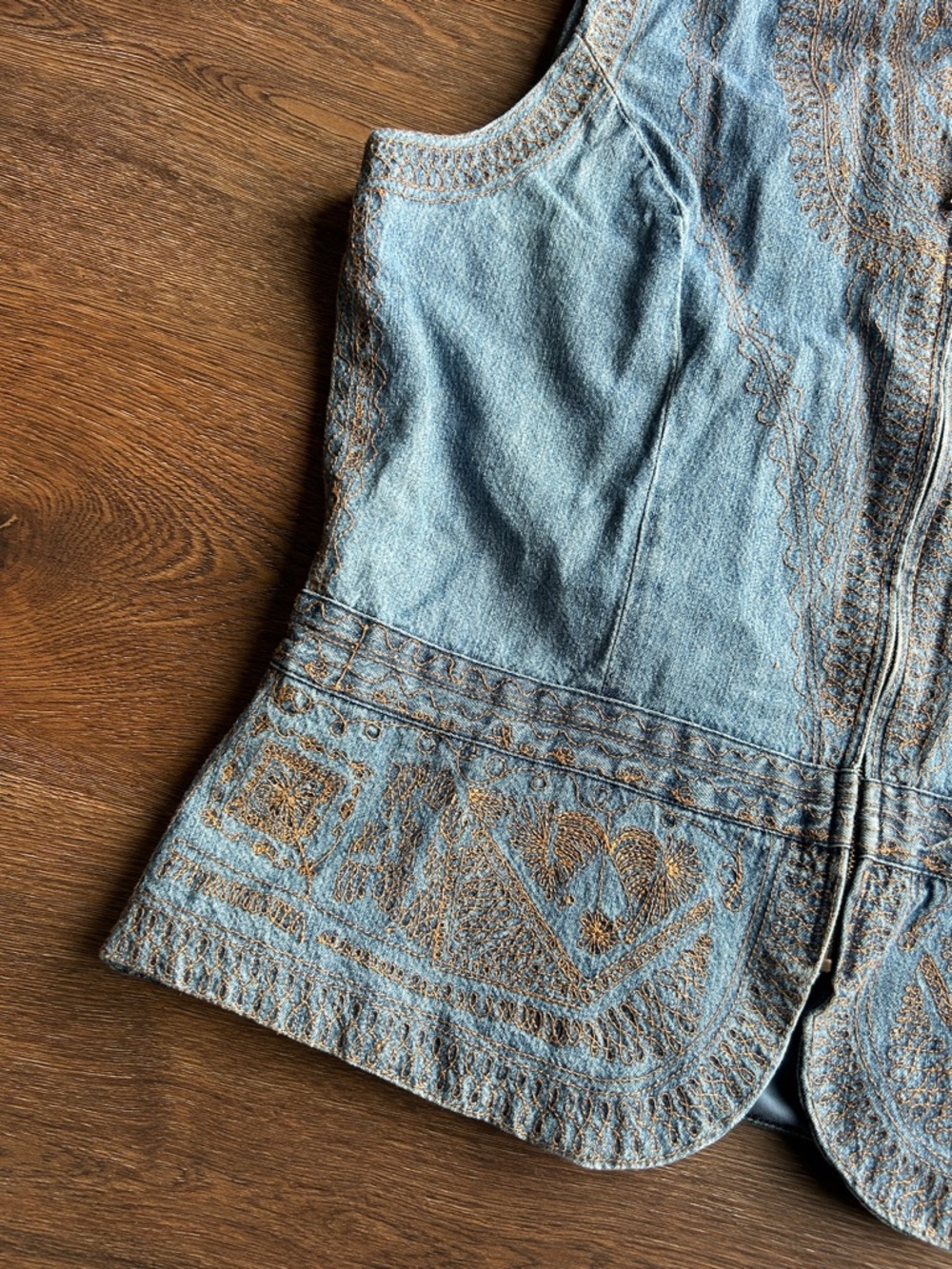 Coldwater Creek Denim Embroidered Vest | Denim Vest | Embroidered Vest - Picture 3 of 8